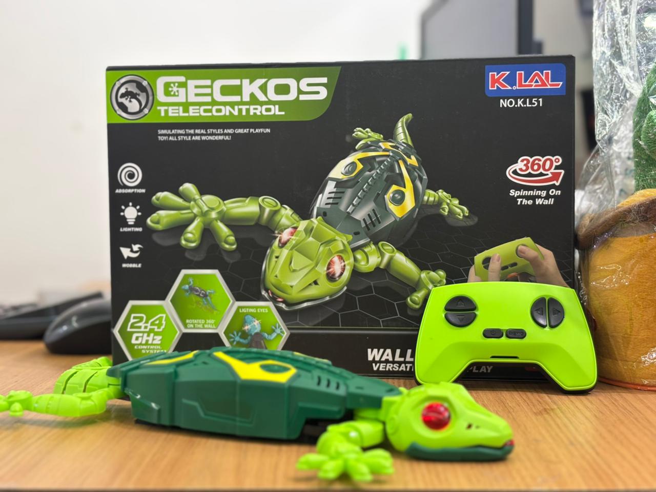 RC Wall Climbing Lizar